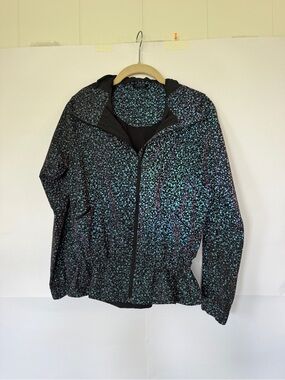 Lululemon SeaWheeze 2019 Mist Over Reflective Windbreaker Jacket Size 4